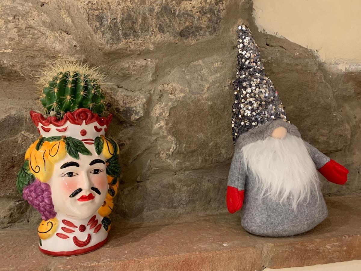 Cortona Suite - The House With Well And The Frescos Palace מראה חיצוני תמונה